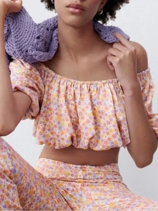 Zara Tops - ZARA Printed Satin Effect Puff-Sleeve Off-The-Shoulder Crop Top Small